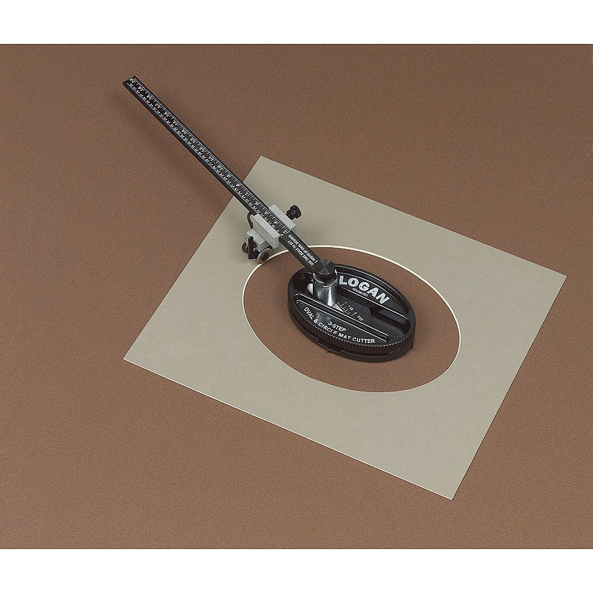 Oval & Circle Cutter / Cortador de Círculos y Óvalos Para Carton Cortadoras / Guillotinas Logan