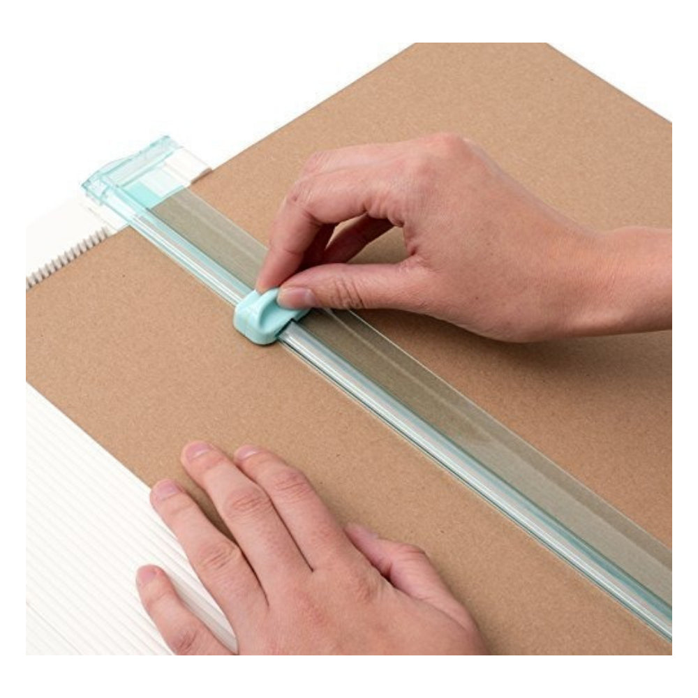 Trim & Score Board / Tabla de Corte y Dobleces Cortadoras / Guillotinas We R Memory Keepers