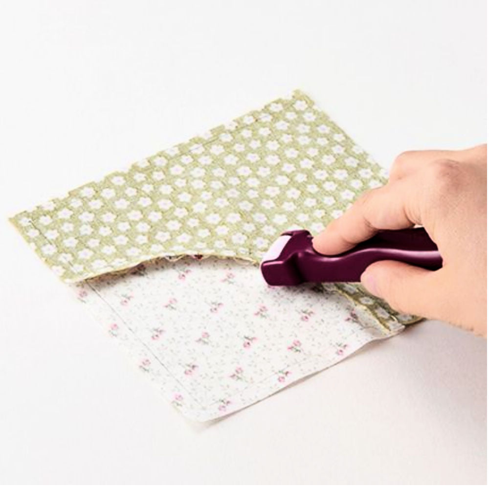 Roll & Press / Rodillo para  Marcar Dobleces en Tela Costura Clover