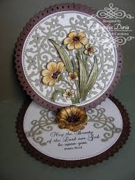 Cut & Emboss Dies Layered Scalloped Posy  / Juego de Troqueles para Medio Círculo Floral Dados de Corte / Suajes / Troqueles Heartfelt Creations