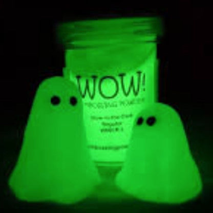 Glow-In-The-Dark Embossing Powder / Polvo de Embossing Brilla en la Obscuridad Polvos de Embossing Wow!