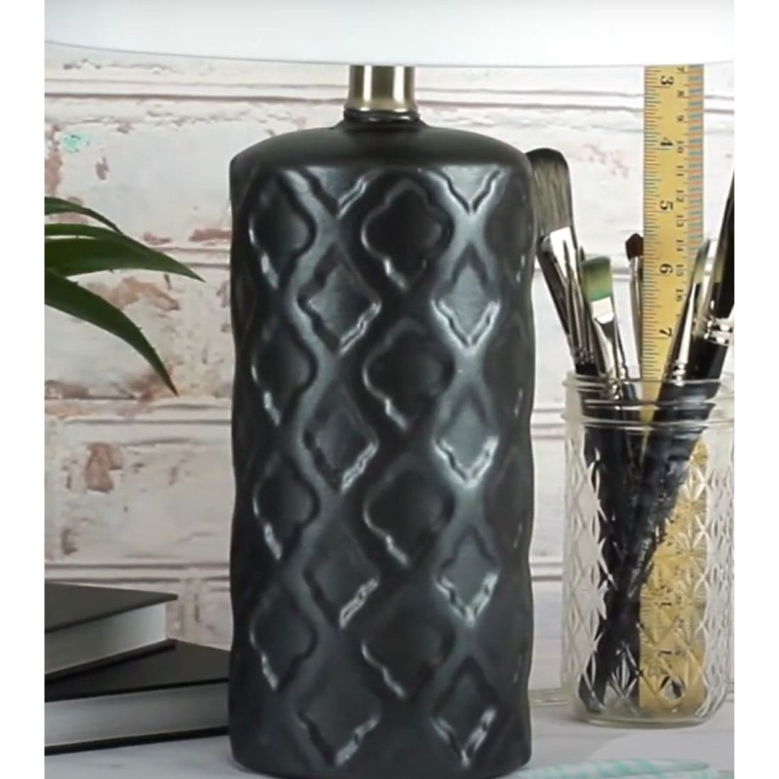 Acrylic Matte Metallics Charcoal / Pintura AcrÃlica Metálica Mate Color Carbon Acrìlicos DecoArt