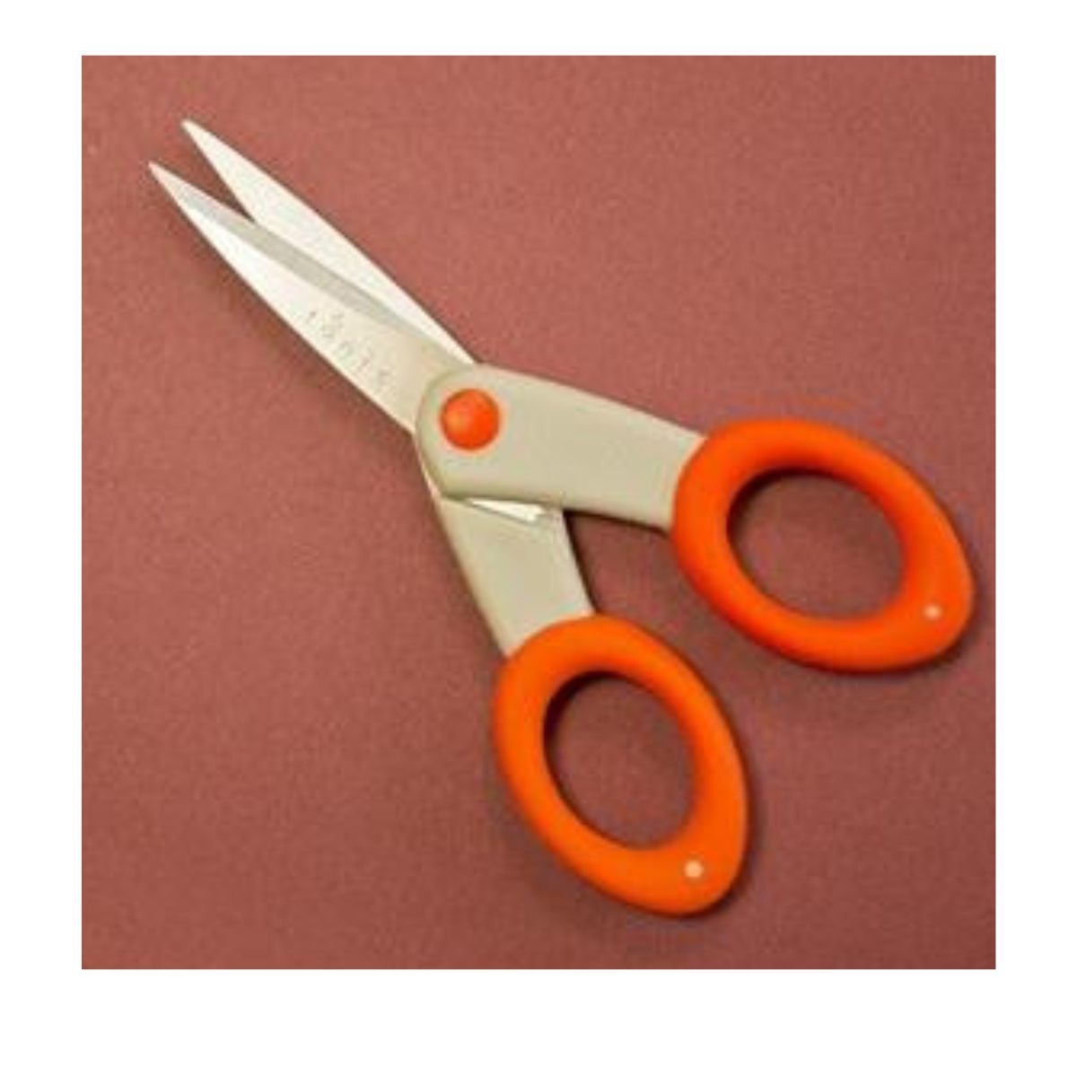 Kushgrip General Purpose Scissors 6.5″ / Tijeras de Titanio 16.5 cm Tijeras / Cutters Tonic Studios
