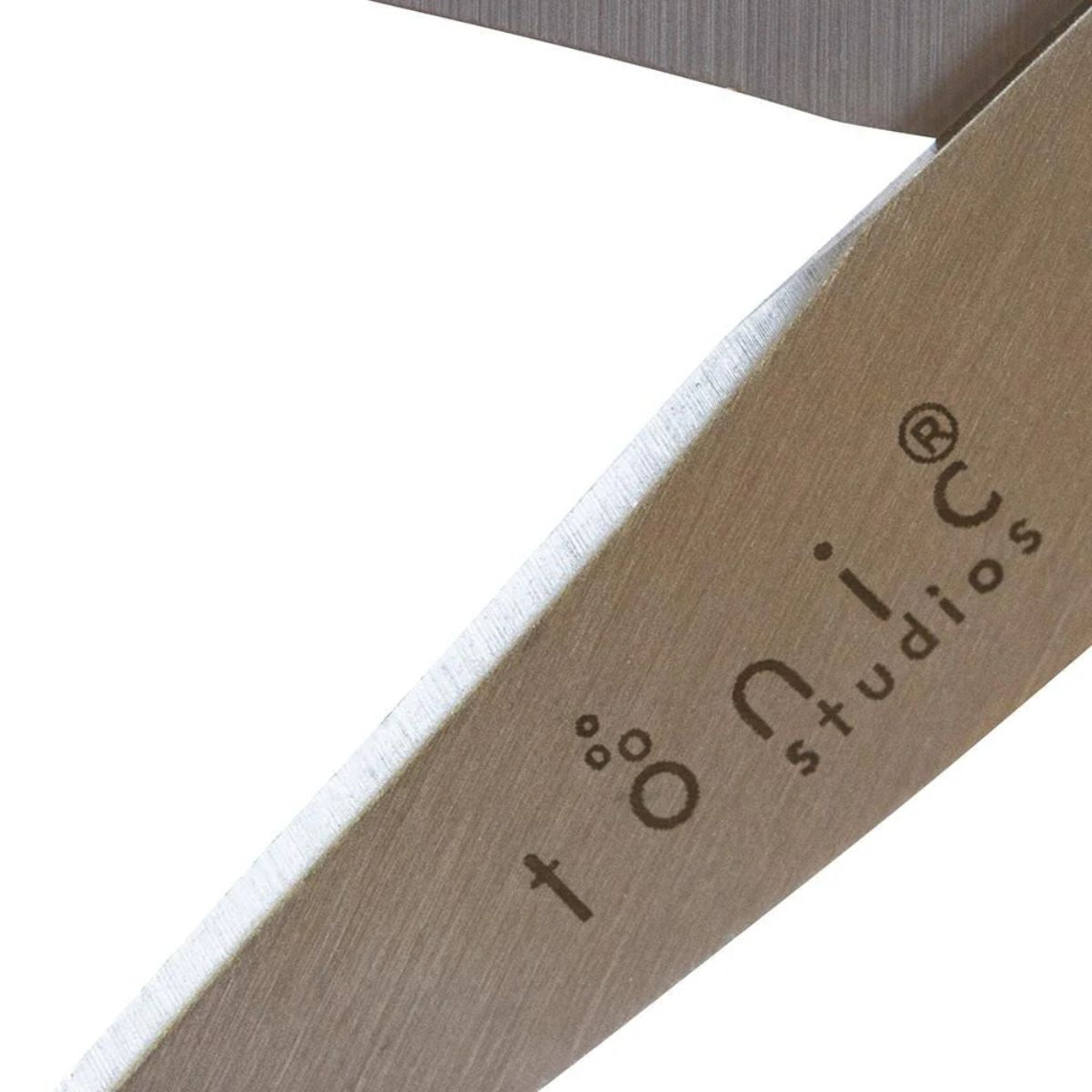 Tonic Kushgrip Kids Pointed Tip Scissors 5&quot; / Tijeras de Punta para Niños Tijeras / Cutters Tonic Studios