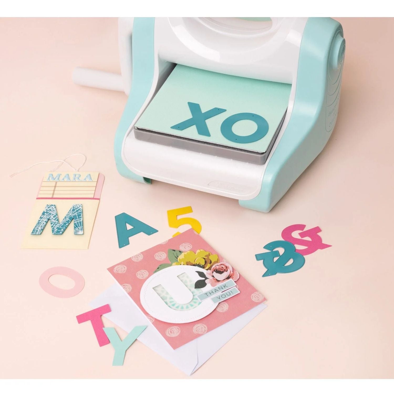 Large Alphabet Dies / Suaje de Corte de Alfabeto Dados de Corte / Suajes / Troqueles We R Memory Keepers