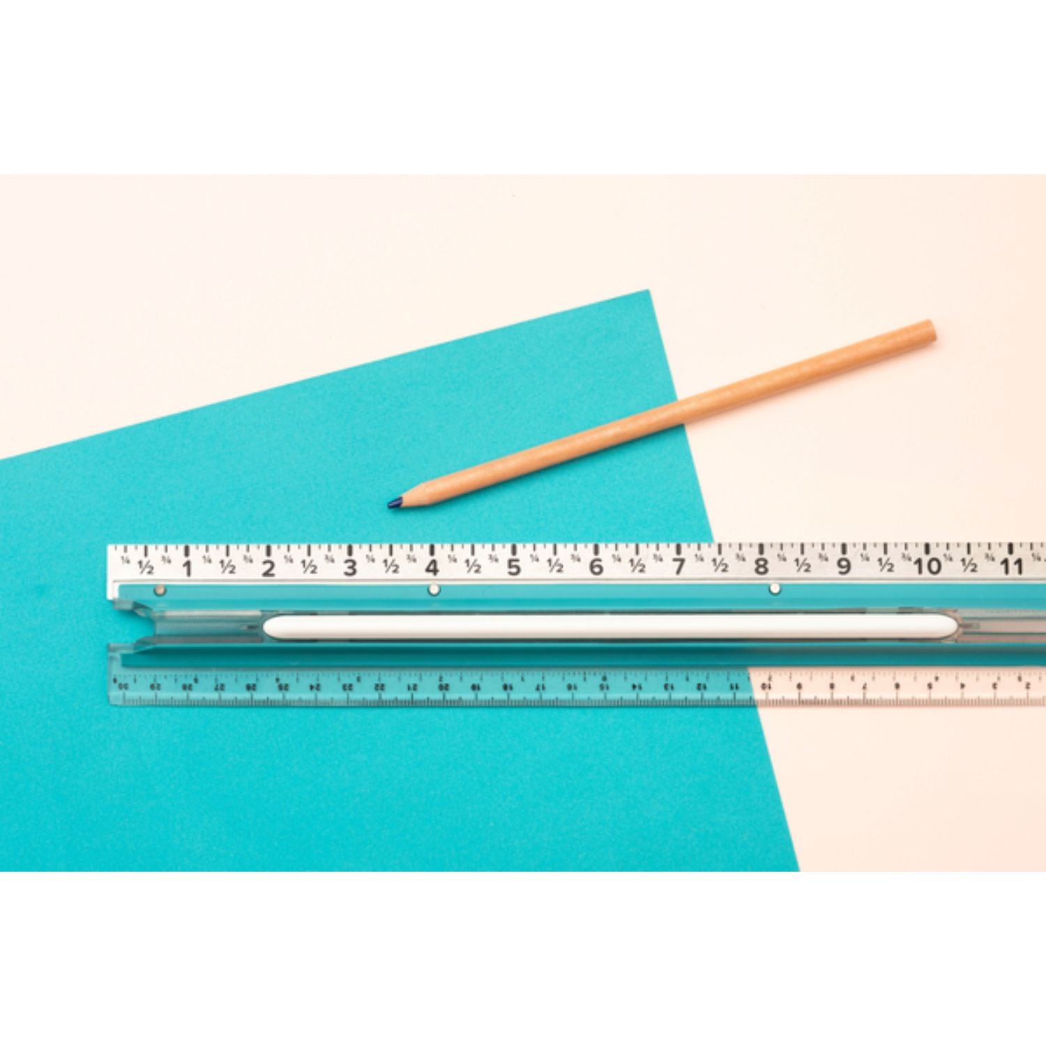 Comfort Craft Easy Grip Ruler 12&quot; / Regla Agarre Confortable Herramientas We R Memory Keepers