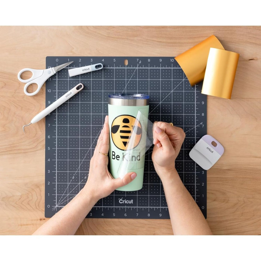 Transfer Tape 12 x 48" / Rollo de Cinta De Transferencia Transparente Viniles Cricut