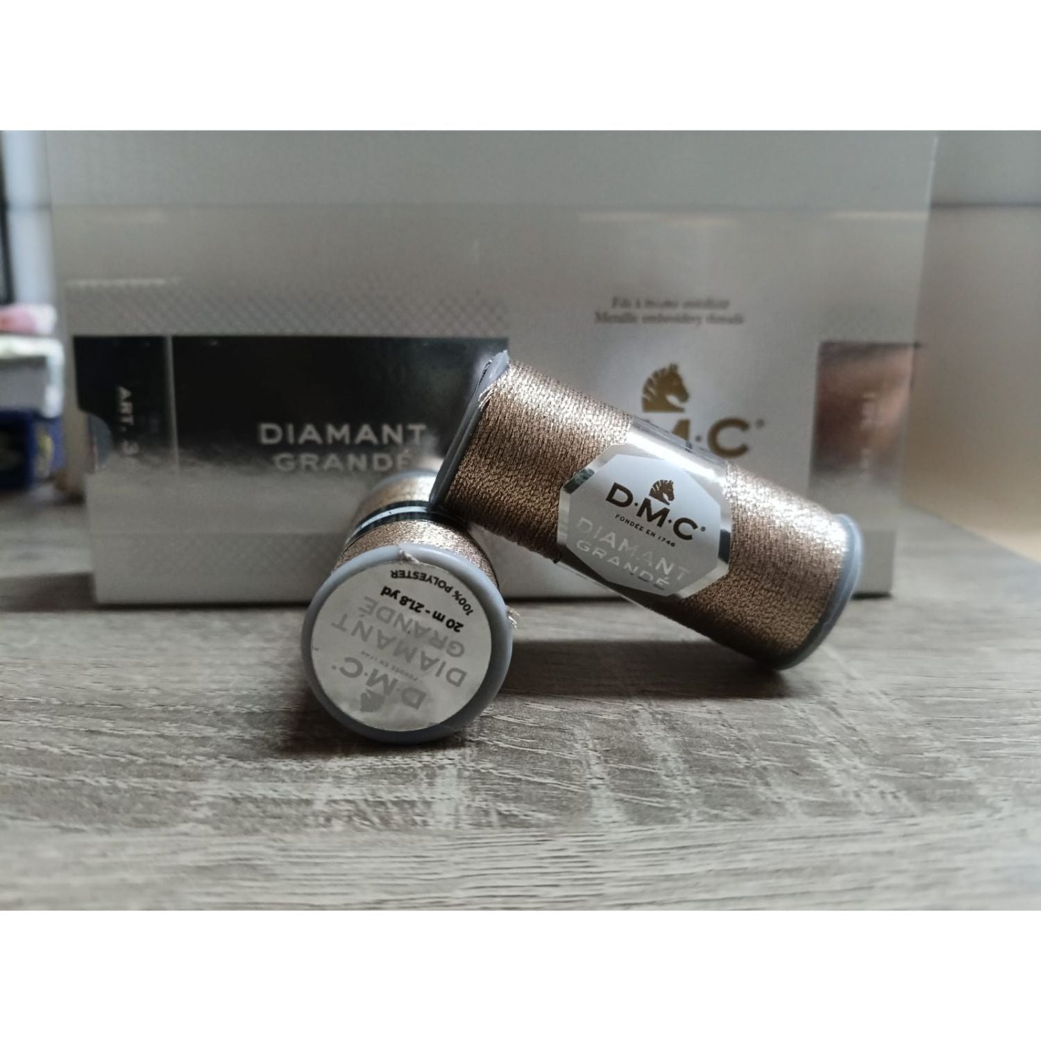 Diamant Grande Metallic Thread / Hilo Metálico Rosa Viejo Listones e Hilos DMC