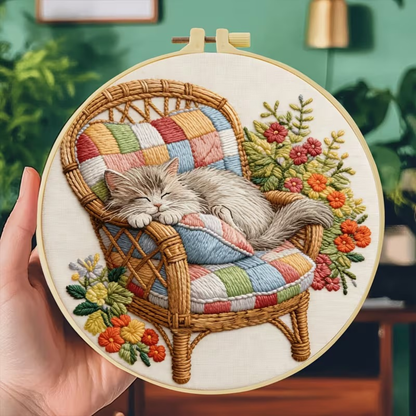 Kit Bordado Cozy Cat Embroidery Kit 20cm Costura Dowdell