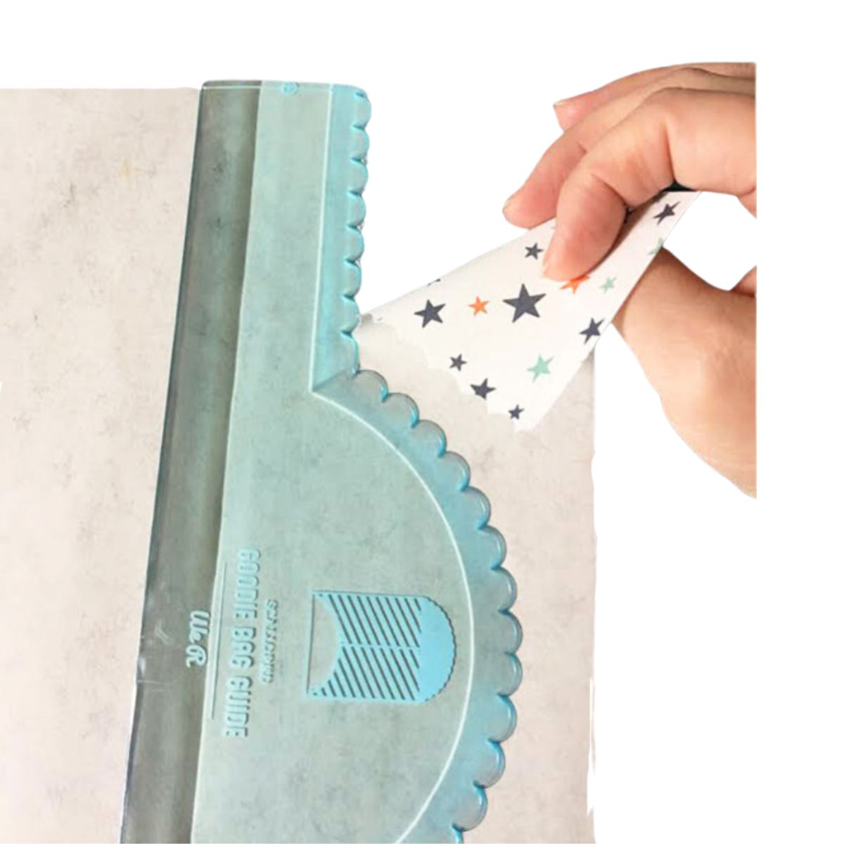 Scalloped Goodie Bag Guide / Herramienta para Hacer Bolsas de Regalo Herramientas We R Memory Keepers