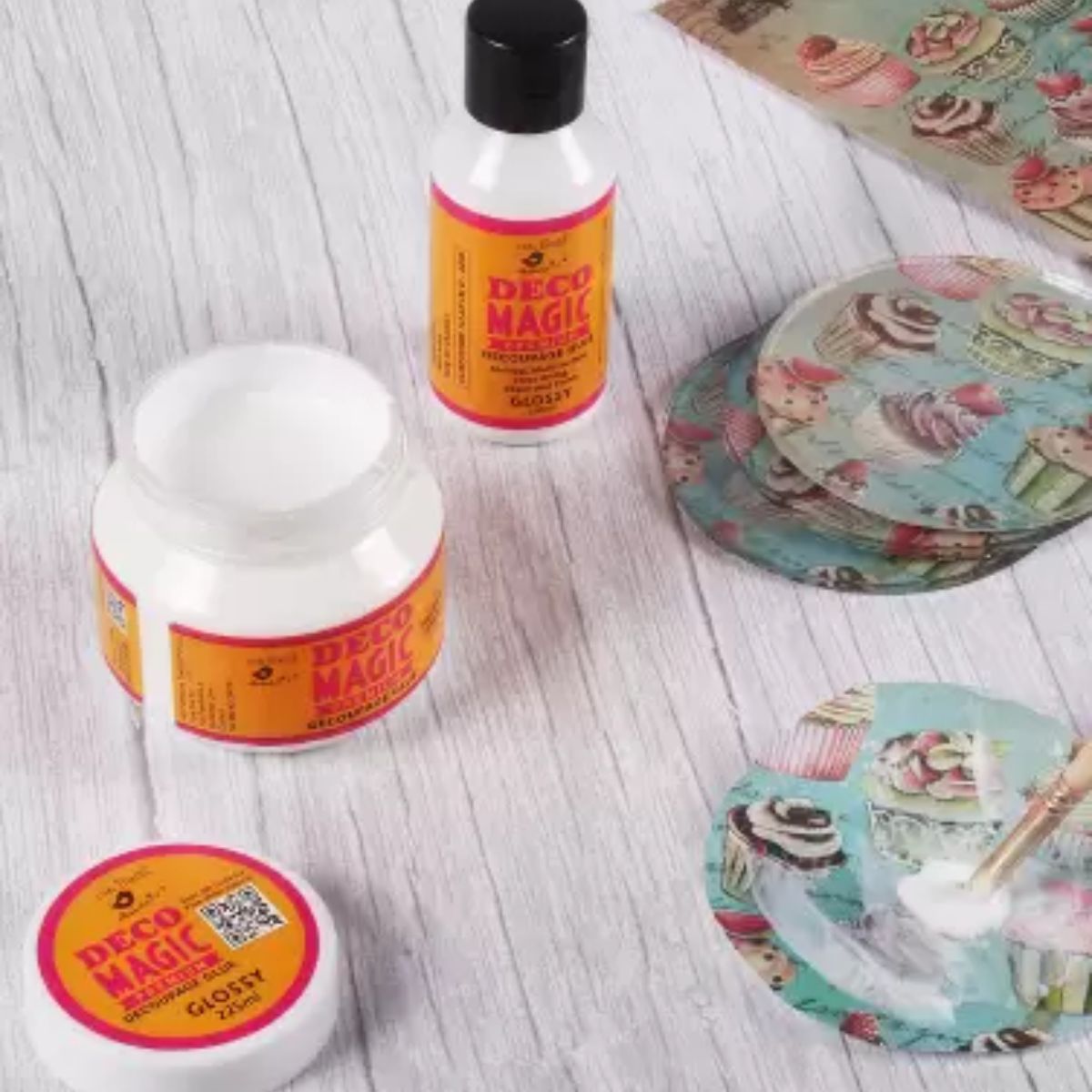 Glossy Deco Magic Glue 225ml / Pegamento Sellador Brillante Adhesivos / Pegamentos Little Birdie