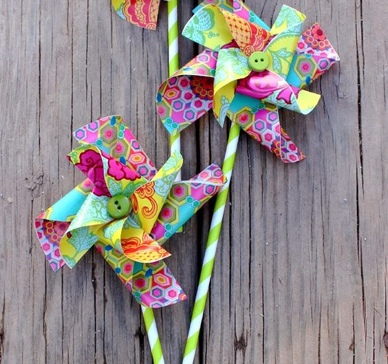 Pinwheel Attachments Green / Popotes Verdes y Accesorios para Molinos Descontinuado We R Memory Keepers