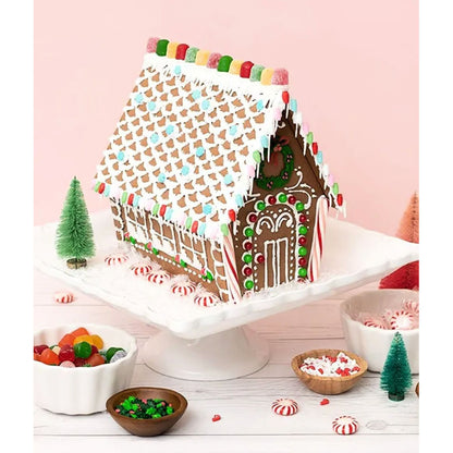 Reusable Gingerbread House Kit / Casita de Jengibre de Adorno Descontinuado Homemade with Love