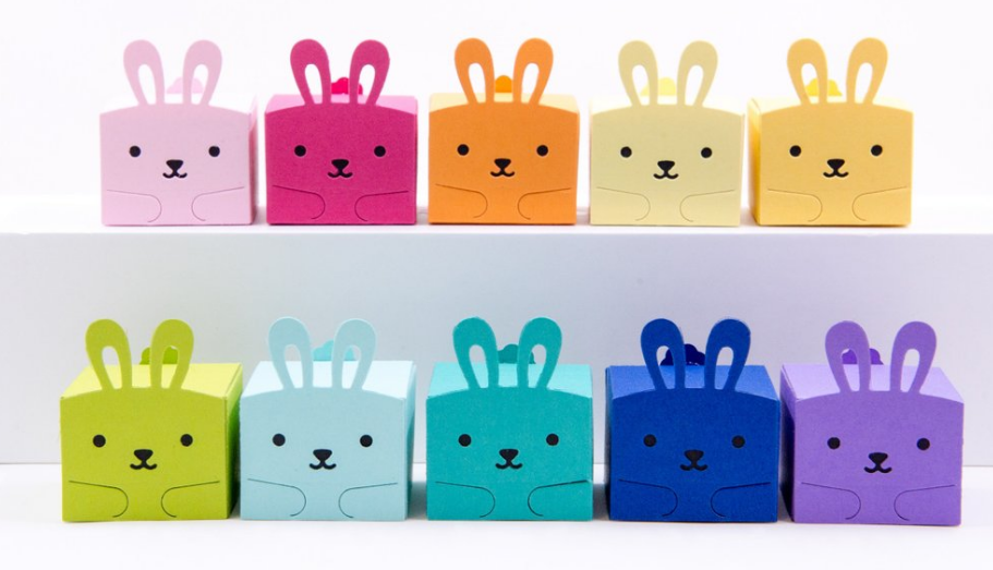 Tiny Gift Box Bunny Add-On Die / Suaje de Cajita de Conejito Descontinuado Lawn Fawn