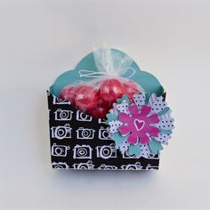 Bigz Flower Pocket / Suaje Cajita de Papas Descontinuado Sizzix