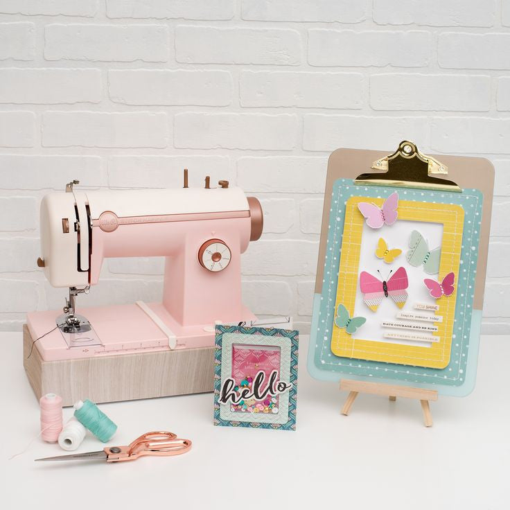 Stitch Happy Pink / Máquina de Coser Descontinuado We R Memory Keepers