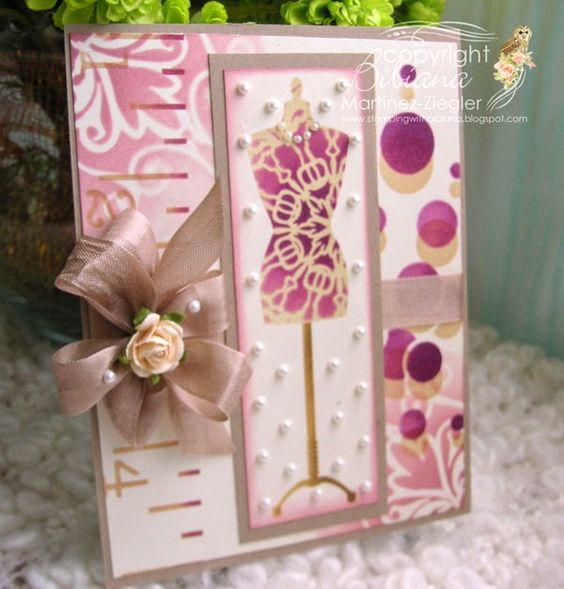 DressMaker Stencil / Plantilla de Modista Descontinuado Memory Box