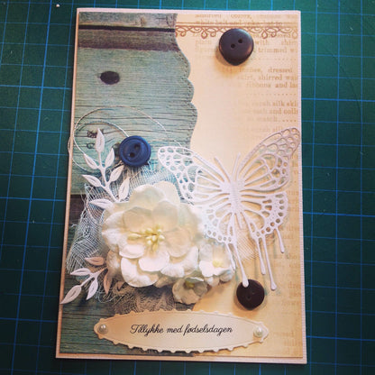 Dripping Butterfly Die / Suaje de Mariposa Goteando Descontinuado Cheery Lynn Designs