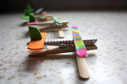 Small Spring Clothespins / Pinzas de Madera Chicas 24 pzas. Descontinuado Darice