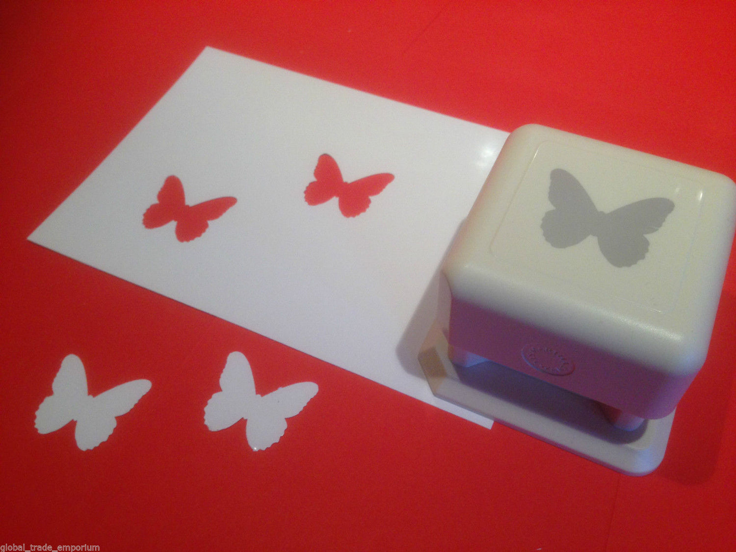 All Over the Page Classic Butterfly / Perforadora Mariposa Clásica Descontinuado Martha Stewart