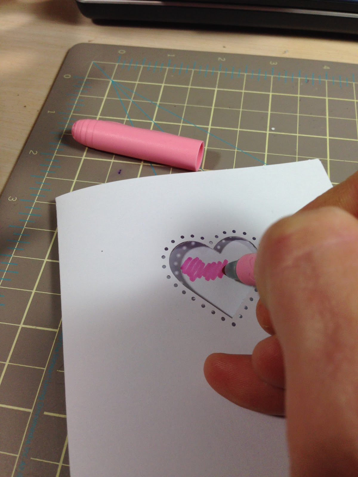 All Over the Page Studded Heart / Perforadora Corazón con Orilla Descontinuado Martha Stewart