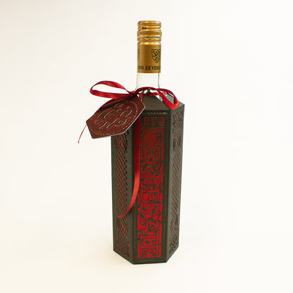 Bottle Wrap Die / Suaje de Envoltura de Botellas Descontinuado Tonic Studios