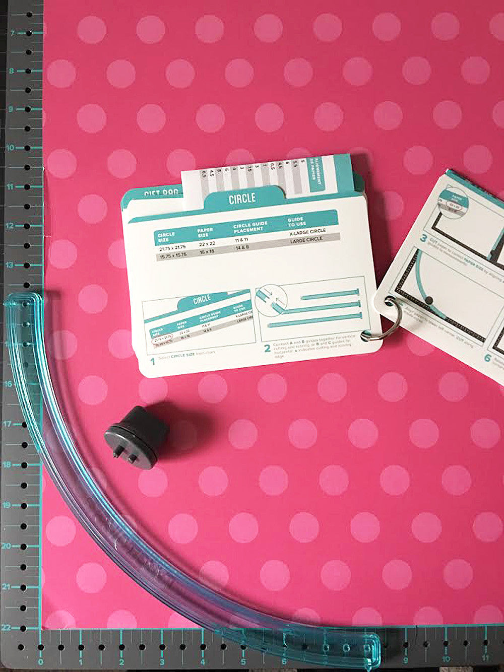 Template Studio Circle Guide  / Guía Para Círculos Herramientas We R Memory Keepers