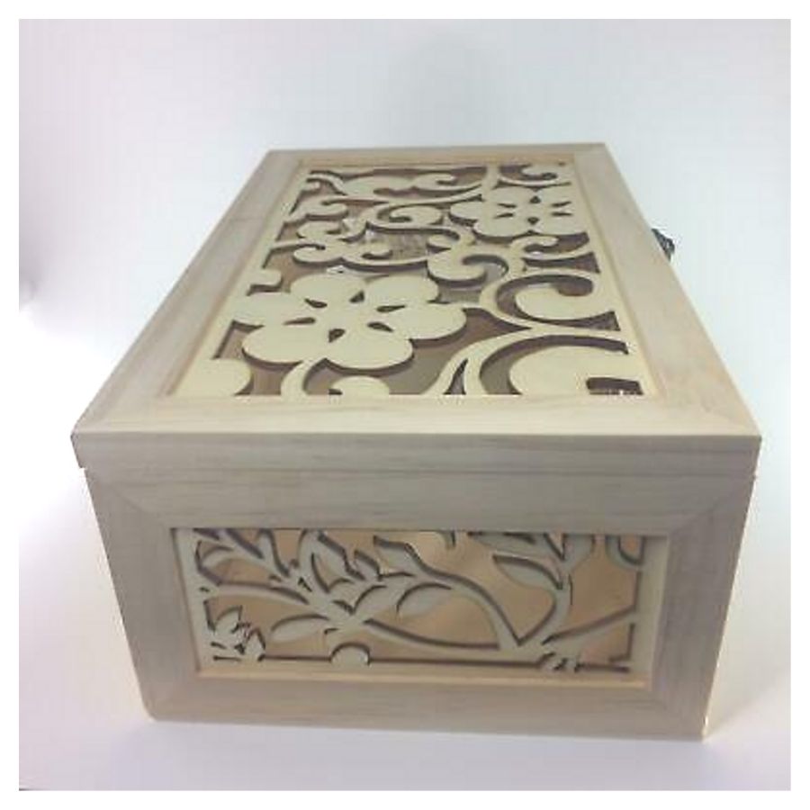 Wood Box With Laser Cut Flower Pattern / Cajita de Madera Floral Descontinuado Darice