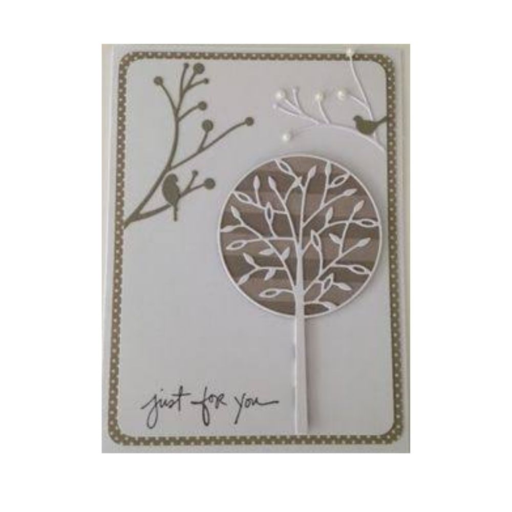 Winterberry Sprig / Suaje de Corte de Rama de Navidad Descontinuado Memory Box