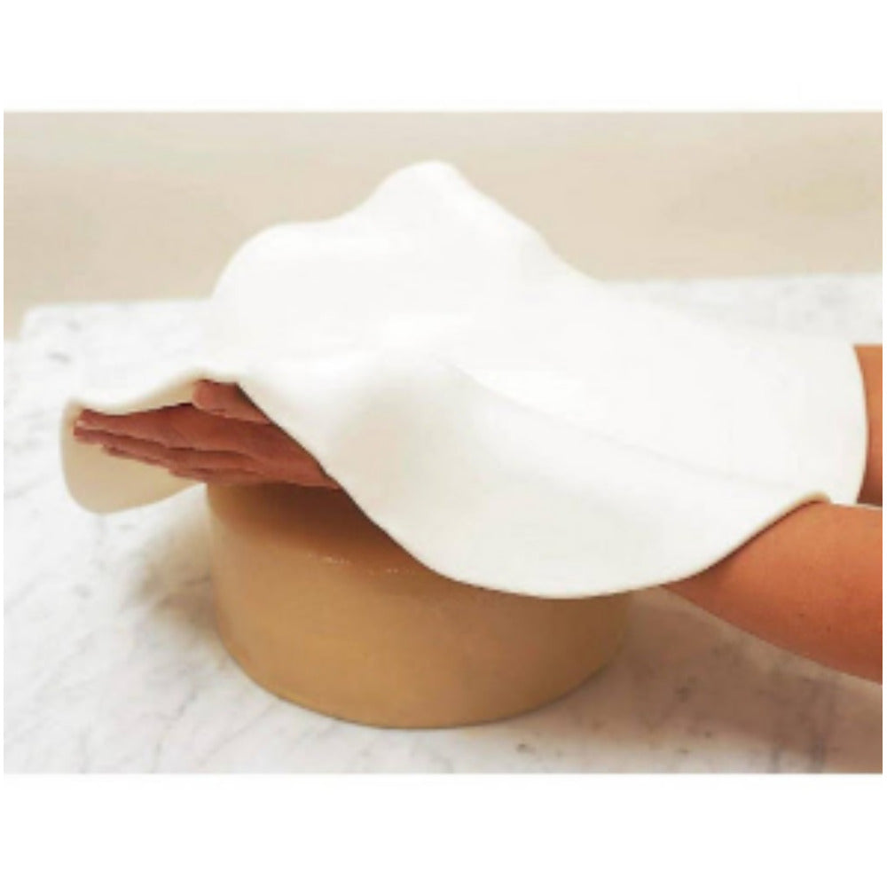 White Fondant 4.4 Oz / Fondant Blanco 124 g Descontinuado Wilton