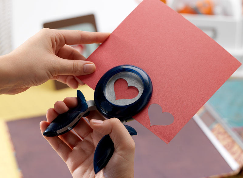 Heart Medium Easy Squeeze Punch / Perforadora Corazón Mediano Descontinuado Fiskars