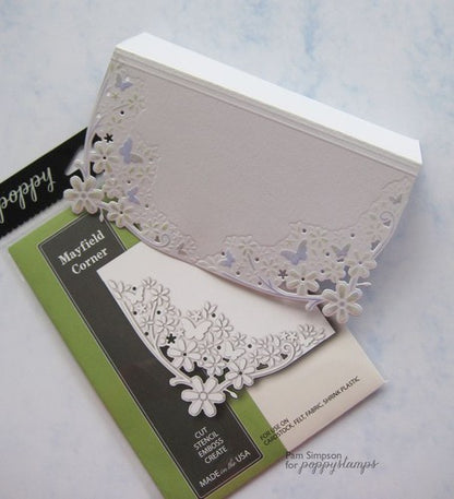 Mayfield Corner Die / Suaje de Corte Esquina Flores y Mariposas Descontinuado Poppy Stamps