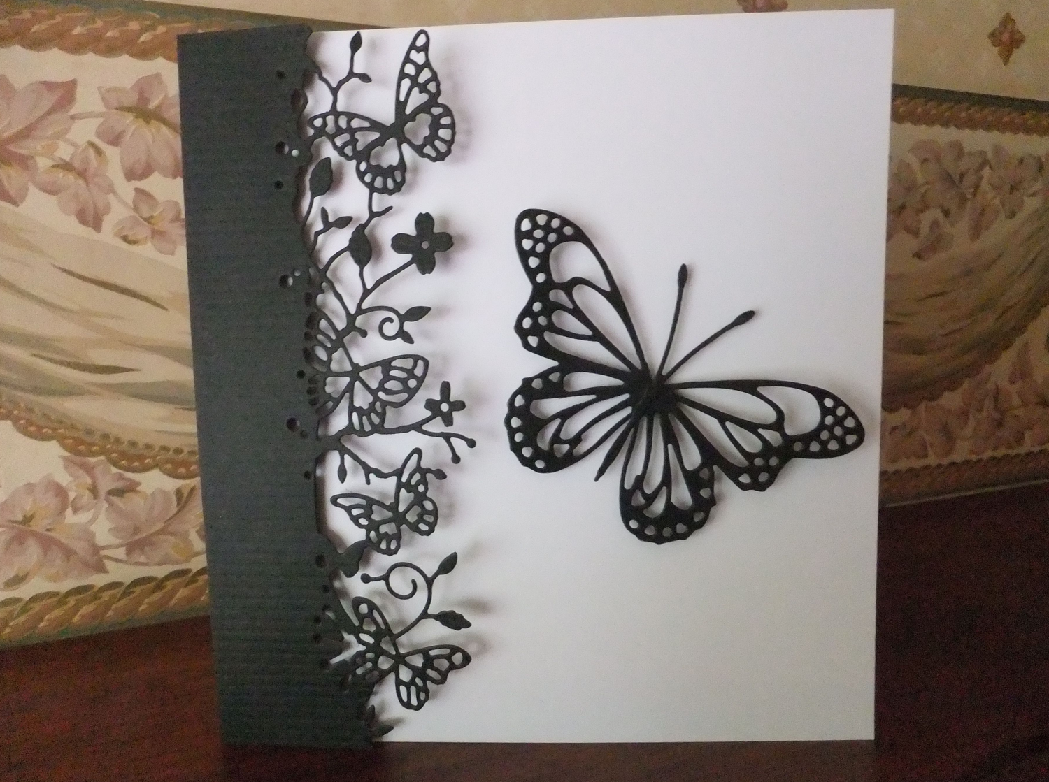 Lunette Butterfly Die / Suaje de Corte Mariposa Luneta Descontinuado Memory Box