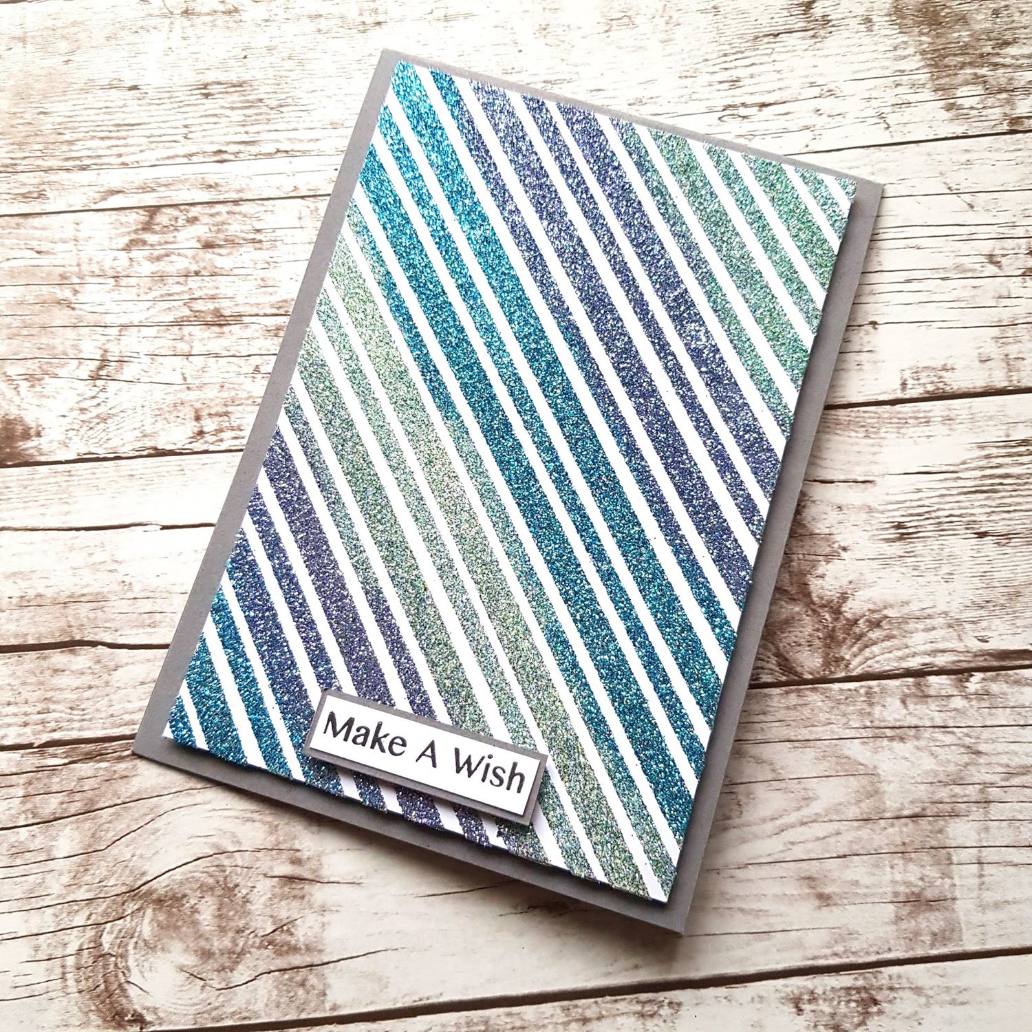 Thistle Embossing Powder / Polvo de Embossing Azul Brilloso Descontinuado Wow!