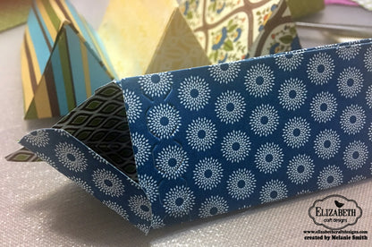 Triangle Treat Box Die / Suaje de Caja Triangular Descontinuado Elizabeth Craft Designs