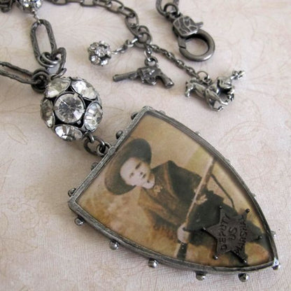 Shields One Die / Suaje de Corte para Joyería Descontinuado Spellbinders