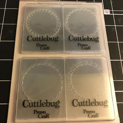 Stitched Circles Embossing Folders / Folders de Grabado Circulos con Costura Descontinuado Cuttlebug