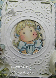 Embossing Plus Chic Circle Frame / Folder de Corte y Grabado Marco Circular Descontinuado Cuttlebug