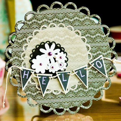 Nesting Lace Circles Dies / Suaje de Corte de Circulo Escalopado Descontinuado We R Memory Keepers