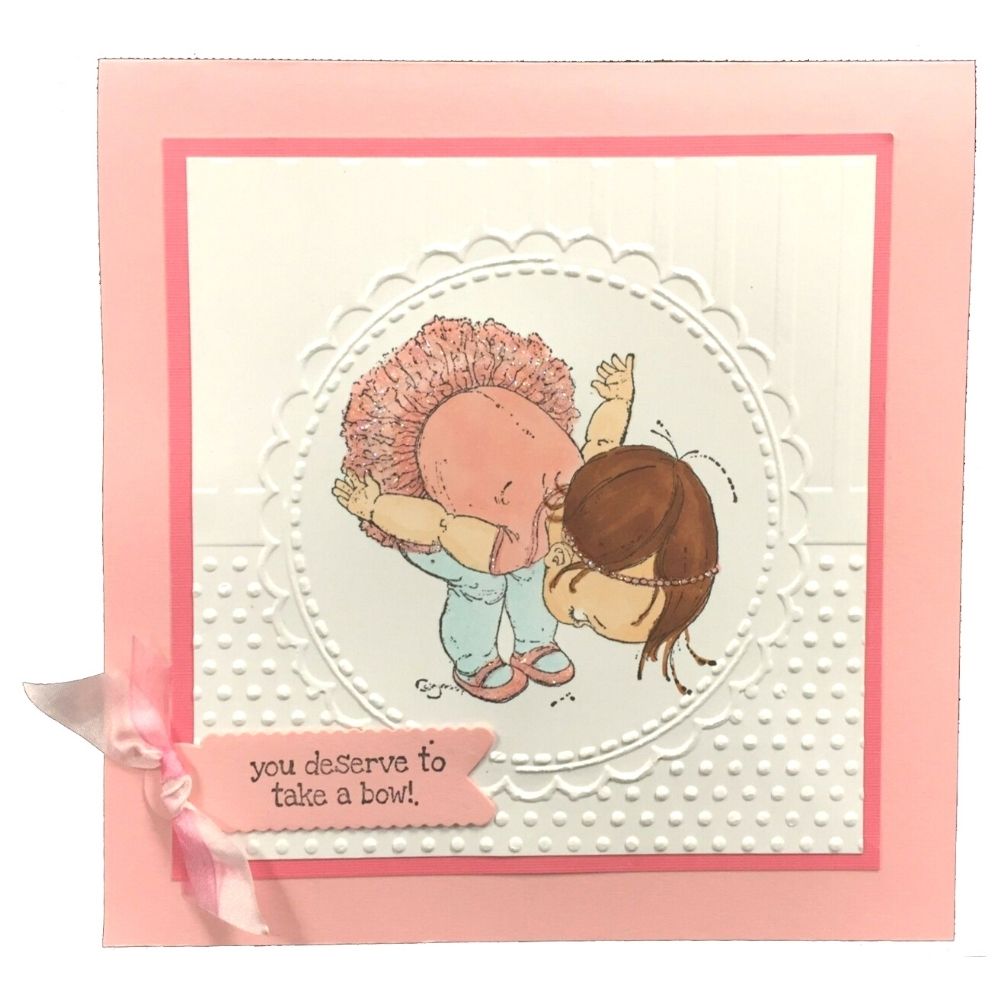Circle Frame Embossing Folder / Folder de Grabado de Marco Círculo Escalopado Descontinuado C Gull