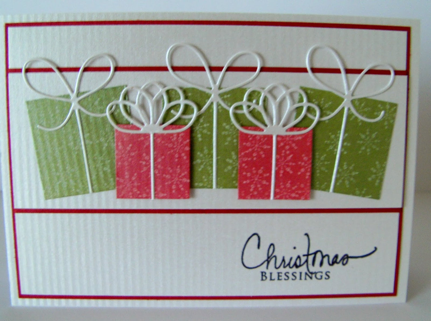 Suaje de Corte de Lazo o Moño / Crisp Bows Descontinuado Memory Box