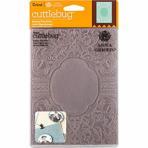 Baroque Vine Frame Embossing Folder / Folder de Grabado Barroco Descontinuado Cricut