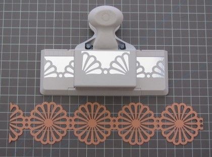 Daisy Fan Deep Edge Punch / Perforadora Orilla Profunda Abanico de Margarita Descontinuado Martha Stewart