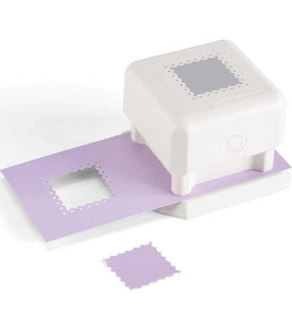 All Over the Page Scalloped Dot Square / Perforadora Cuadro Punteado Festoneado Descontinuado Martha Stewart