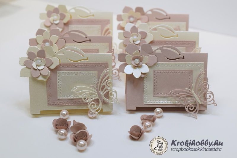 Thinlits Table Tent floral Dies / Suaje de Corte de Tarjeta Floral Descontinuado Sizzix