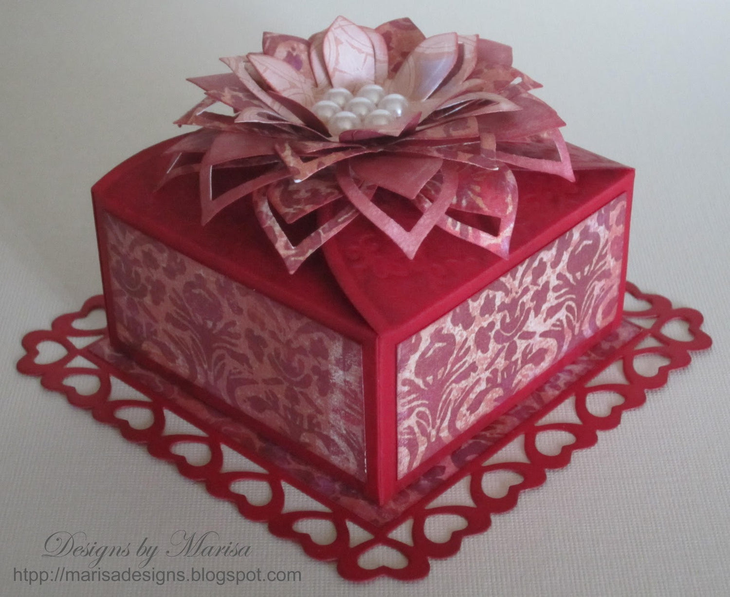 Suaje de Corte de Flor Anemonas  / Anemone Flower Topper Descontinuado Spellbinders