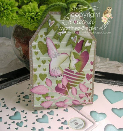 Hearts Heart Confetti Stencil / Plantilla de Corazones Descontinuado Memory Box