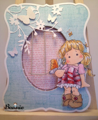 Honey Blossom Frame / Suaje de Corte de Fondo de Orilla Descontinuado Memory Box