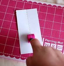 Sew Easy Foam Piercing Mat / Tapete de Perforación de Foamy Descontinuado We R Memory Keepers