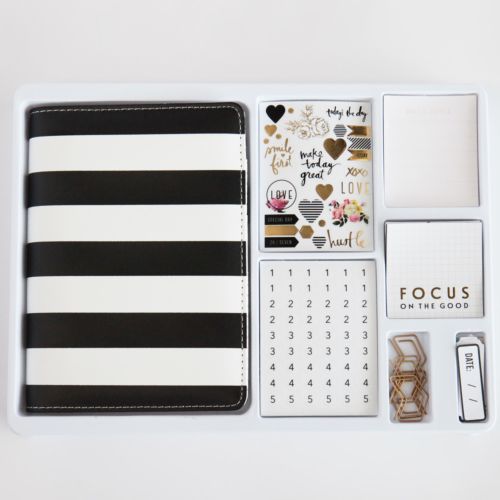 Personal Memory Planner Kit / Agenda Kit de 929 Piezas Descontinuado Heidi Swapp